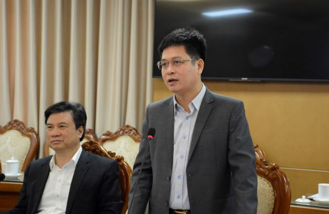 PGS Nguyễn Xuân Thành phát biểu tại phiên họp . PGS Nguyễn Xuân Thành phát biểu tại phiên họp .