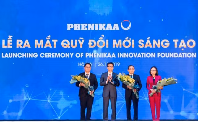 Phó Thủ tướng Vũ Đức Đam đánh giá cao sự ra đời của Quỹ Đổi mới sáng tạo Phenikaa.