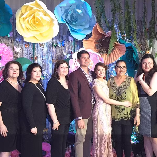 “Mỹ nhân đẹp nhất Philippines” mở tiệc chia tay đời độc thân