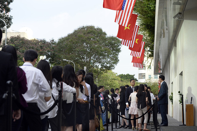 Siết chặt an ninh nơi Tổng thống Obama gặp 800 thanh niên Việt Nam ảnh 4 Siết chặt an ninh nơi Tổng thống Obama gặp 800 thanh niên Việt Nam ảnh 4