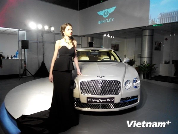 Đại lý chính thức đầu tiên của Bentley tại Việt Nam khai trương chiều 5/11. Ảnh: Việt Hùng/Vietnam+