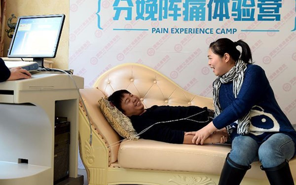 Đàn ông Trung Quốc vật vã trải nghiệm cảm giác đau... đẻ ảnh 6 Đàn ông Trung Quốc vật vã trải nghiệm cảm giác đau... đẻ ảnh 6