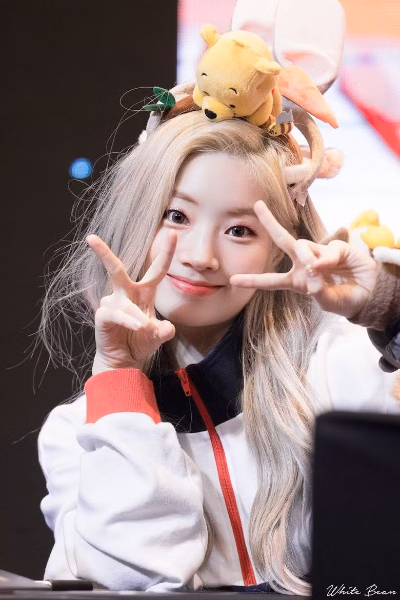16. Dahyun (TWICE)