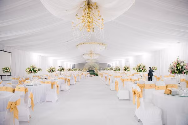 đám cưới bạc tỷ