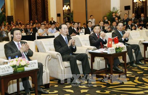 Chủ tịch nước tới dự Tọa đàm Hợp tác kinh tế - thương mại Việt Nam - Trung Quốc (tỉnh Phúc Kiến) tại thành phố Phúc Châu. Ảnh: TTXVN