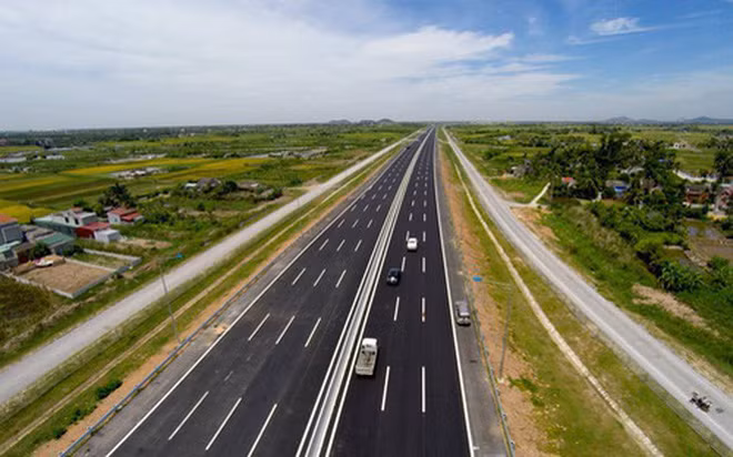 Khẩn trương thẩm định Dự án đường bộ cao tốc Bắc - Nam
