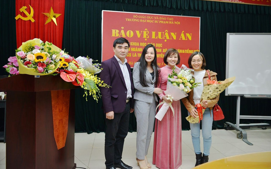 Cô Lã Thị Thanh Huyền bảo vệ luận văn tiến sĩ tại Trường ĐH Sư phạm Hà Nội năm 2019. Ảnh: NVCC