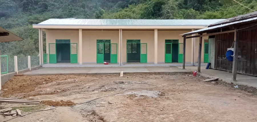 Điểm trường ở nóc Long Cheng (thôn 1, xã Trà Cang) sắp được khánh thành và đưa vào sử dụng từ nguồn xã hội hóa. Điểm trường ở nóc Long Cheng (thôn 1, xã Trà Cang) sắp được khánh thành và đưa vào sử dụng từ nguồn xã hội hóa.
