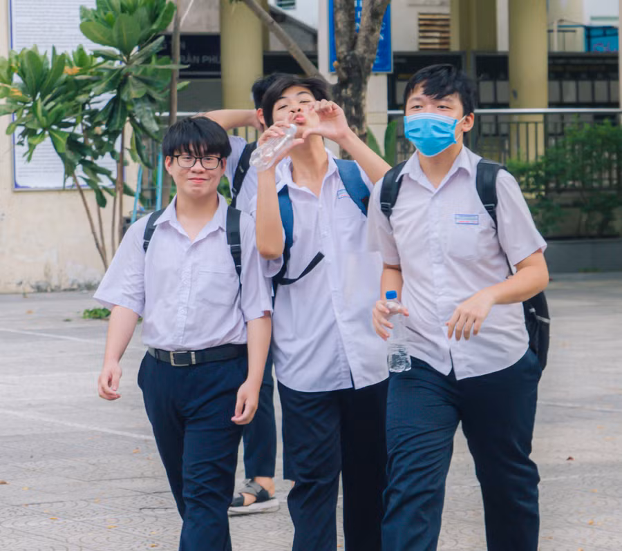 Nhiều thí sinh nhận xét câu hỏi Vi-et, "đặc sản" của đề thi môn Toán kỳ thi tuyển sinh vào lớp 10 của Đà Nẵng năm nay đã giảm độ khó. (Ảnh: Trường THPT Trần Phú)