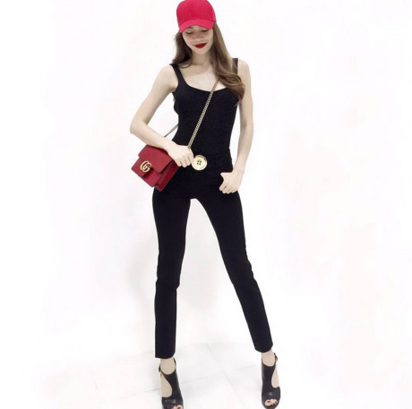 Hà Hồ mê tông đỏ cho thời trang giao mùa - Ảnh 13 Ha Ho me tong do cho thoi trang giao mua - Anh 13