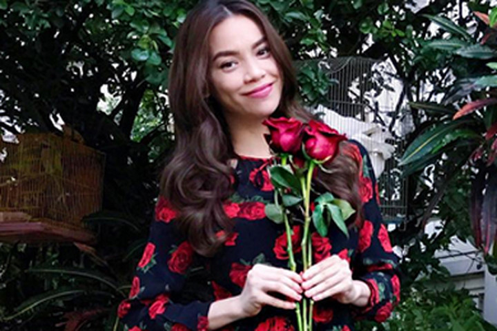 Hà Hồ mê tông đỏ cho thời trang giao mùa