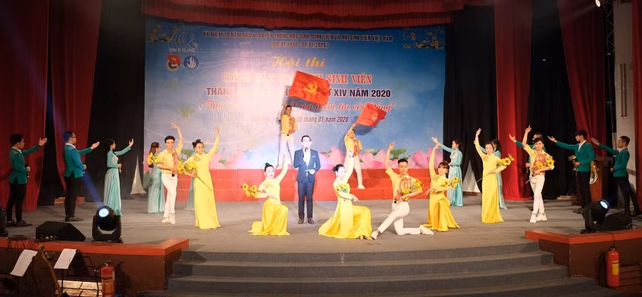 Cần Thơ: Sôi nổi Hội thi Tiếng hát học sinh sinh viên