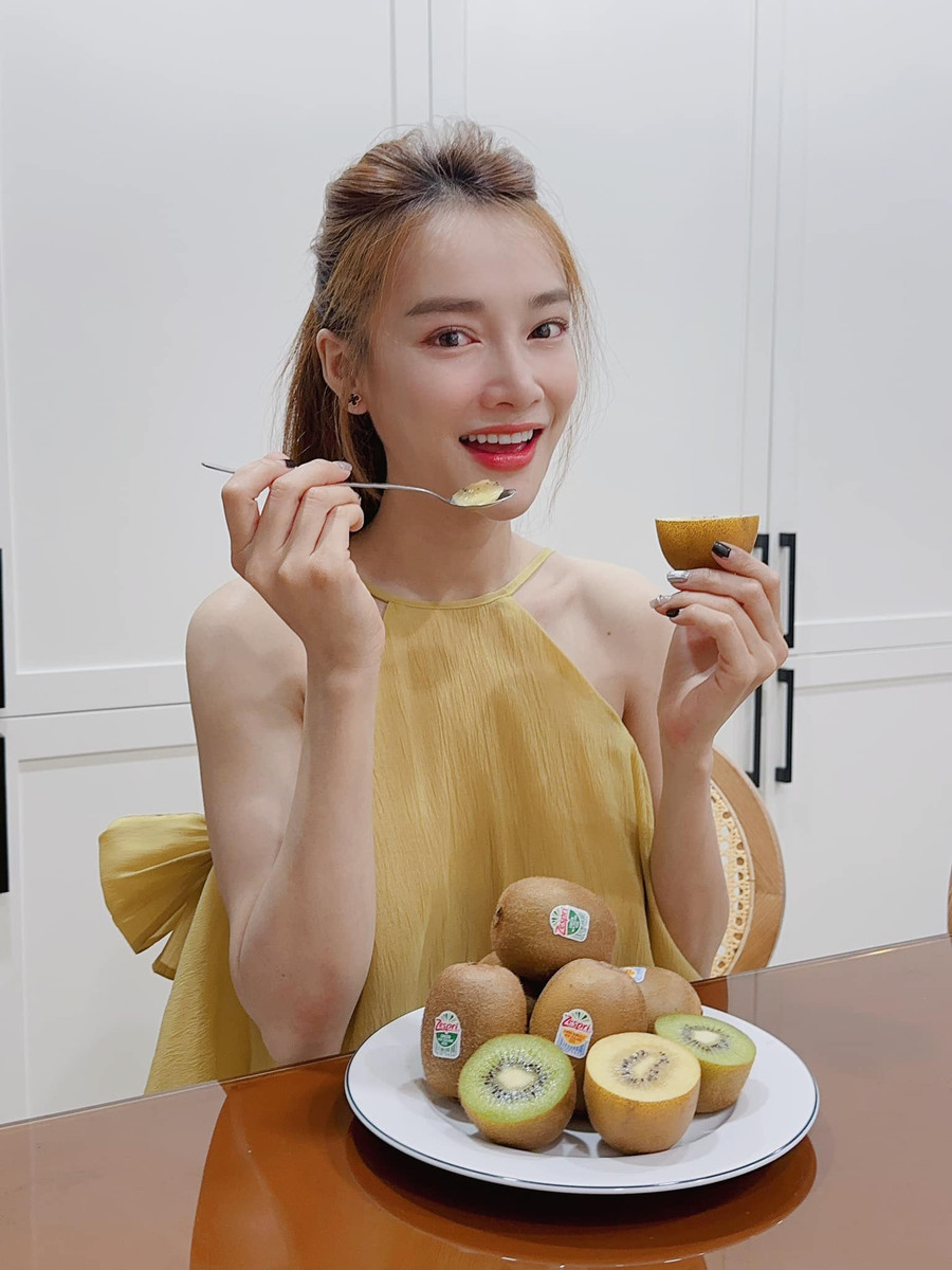 Diễn viên Nhã Phương đang mang bầu nhóc tì thứ 2.