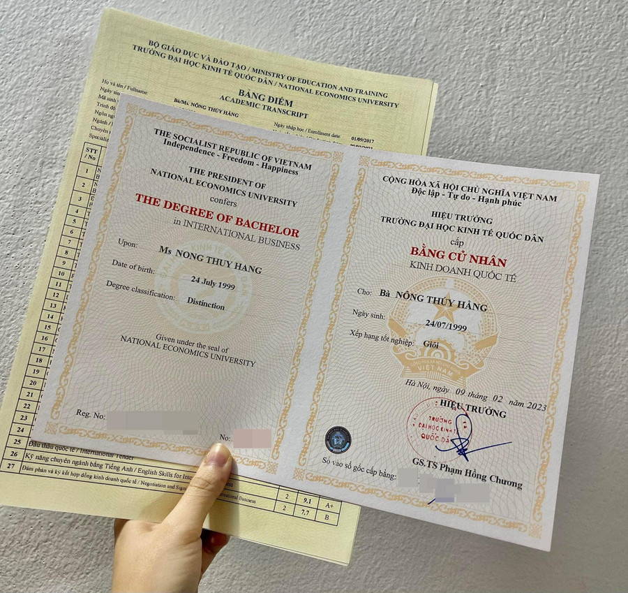 Hoa hậu các Dân tộc Việt Nam 2022 - Nông Thúy Hằng khoe bằng cử nhân loại giỏi ngành Kinh doanh quốc tế, Đại học Kinh tế quốc dân. Hoa hậu các Dân tộc Việt Nam 2022 - Nông Thúy Hằng khoe bằng cử nhân loại giỏi ngành Kinh doanh quốc tế, Đại học Kinh tế quốc dân.