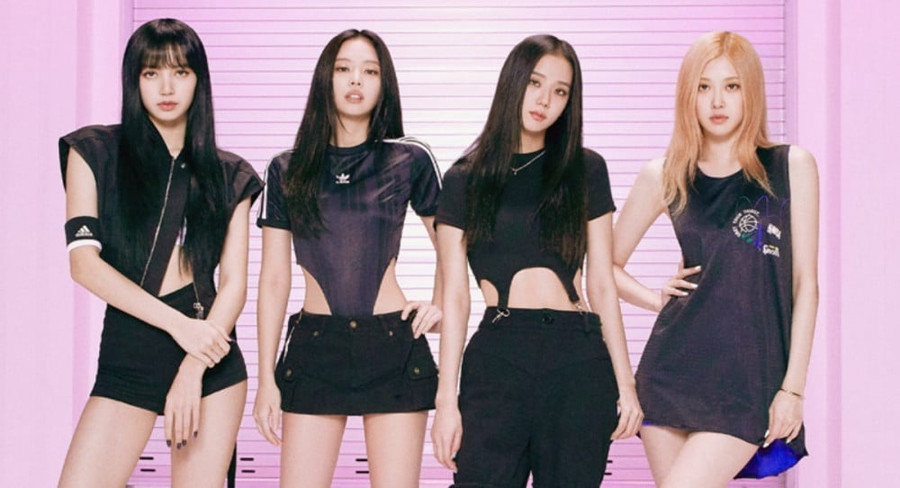 BLACKPINK sẽ trở thành nhóm nhạc nữ K-pop đầu tiên biểu diễn tại sân vận động lớn nhất Việt Nam.