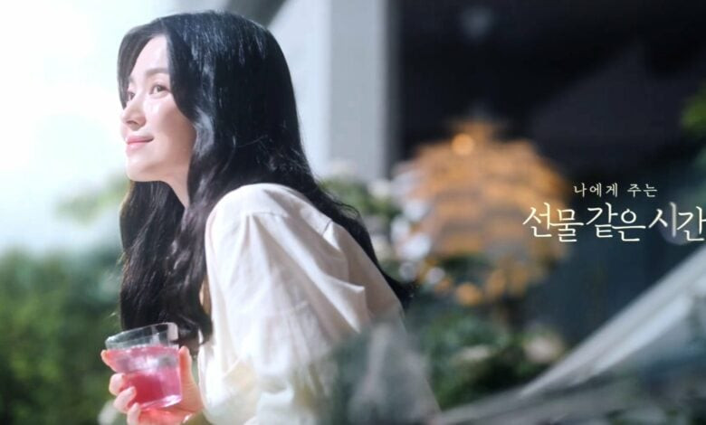 Song Hye Kyo khiến nhiều người ngưỡng mộ bởi nhan sắc ngày càng thăng hạng dù đã U40.