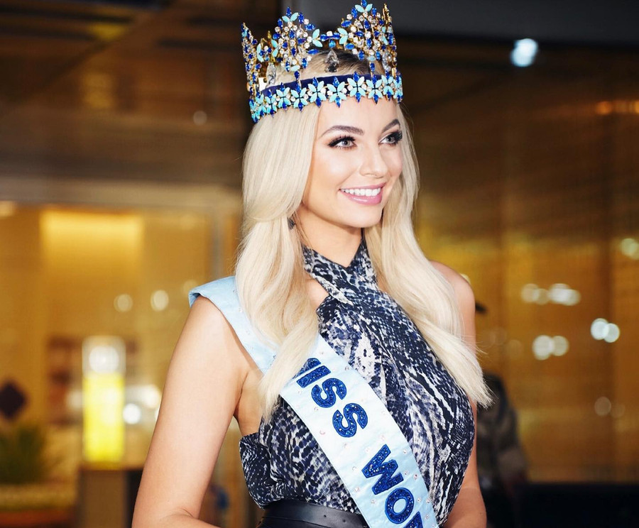 Đương kim Hoa hậu Thế giới - Karolina Bielawska.