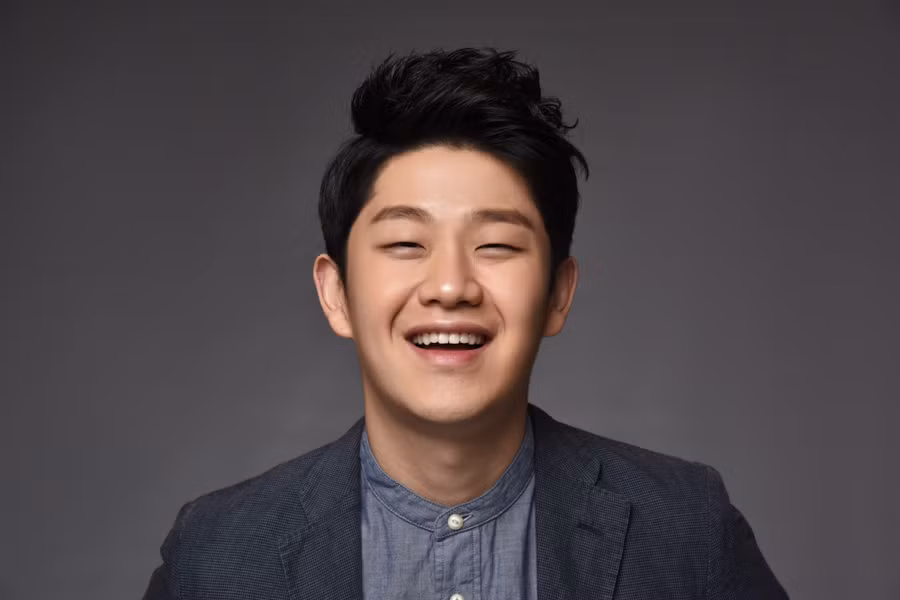 Nam ca sĩ Choi Sung Bong đã qua đời.