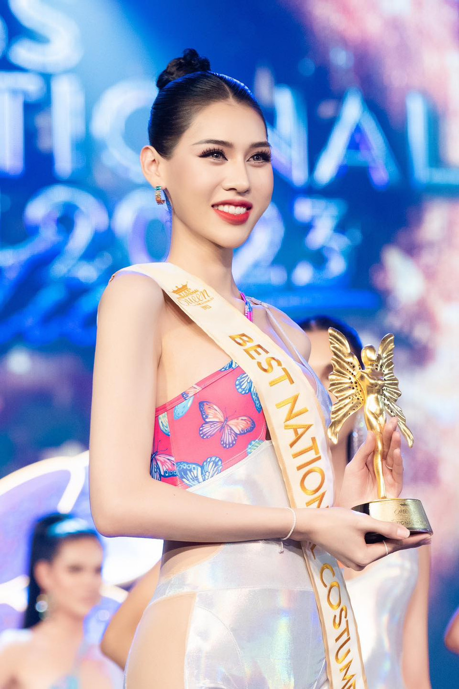 Người đẹp Dịu Thảo của Việt Nam dù đã rất cố gắng nhưng không thể góp mặt trong top 6 chung cuộc. Người đẹp Dịu Thảo của Việt Nam dù đã rất cố gắng nhưng không thể góp mặt trong top 6 chung cuộc.