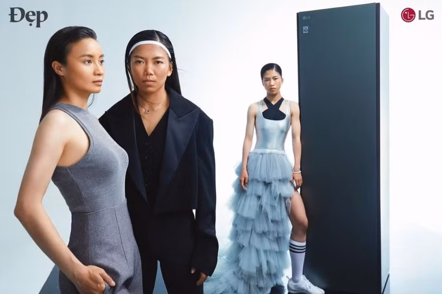 Điều này góp phần mang đến cho khán giả cái nhìn đa chiều về vẻ đẹp của phái nữ trên sân cỏ và ngoài đời thực.