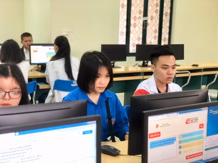 Cuộc thi“Ý tưởng thành phố thông minh TechFest Smartcity” sân chơi bổ ích cho nhiều bạn trẻ. Cuộc thi“Ý tưởng thành phố thông minh TechFest Smartcity” sân chơi bổ ích cho nhiều bạn trẻ.