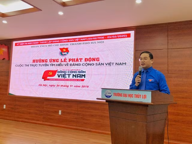 Đồng chí Bùi Ngọc Việt – Bí thư Thành Đoàn Hà Nội phát biểu tại Lễ phát động cuộc thi.