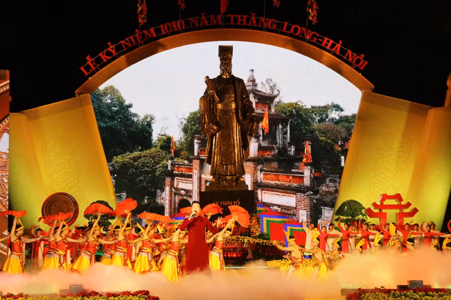 &nbsp;Hoành tráng Lễ kỷ niệm 1010 năm Thăng Long – Hà Nội ảnh 2