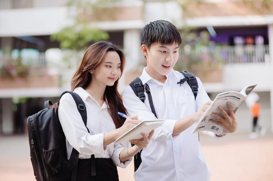 Học bổng toàn phần vào ĐH FPT được cấp cho học sinh TOP10 SchoolRank 2024 trên toàn quốc.