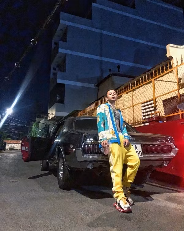 Tới thời trang ấn tượng của HLV Rap Việt "triệu view" Binz ảnh 8