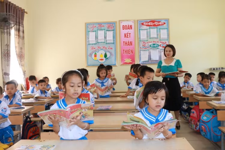 Trong giờ học Tiếng Việt tại Trường Tiểu học Nghi Xuân (huyện Nghi Lộc, Nghệ An). Ảnh minh họa: Hồ Lài