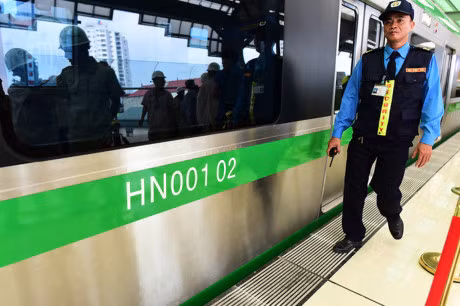 Ben trong doan tau tuyen Cat Linh - Ha Dong - Anh 3