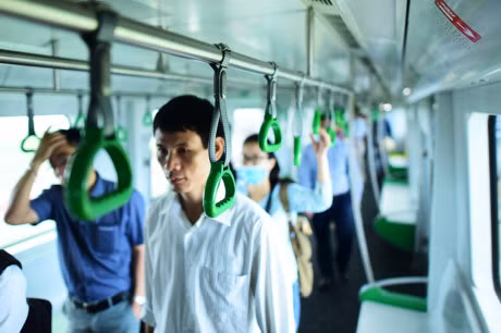 Ben trong doan tau tuyen Cat Linh - Ha Dong - Anh 5