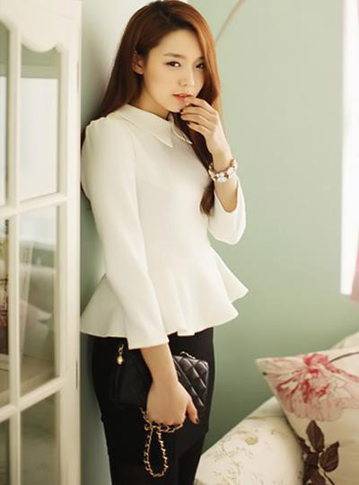 Những mẫu áo sơ mi giấu bụng cực tốt cho những cô nàng mũm mĩm - Ảnh 4 Nhung mau ao so mi giau bung cuc tot cho nhung co nang mum mim - Anh 4