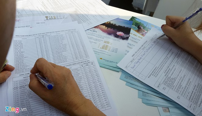 VITM khai mạc tối 2/4 tại Hà Nội. Đây là hội chợ du lịch quốc tế lớn nhất trong năm với sự tham gia của hàng trăm đơn vị du lịch, khách sạn, lữ hành, hàng không trong và ngoài nước và là điểm hẹn của các doanh nghiệp lớn, các cơ quan xúc tiến và quản lý du lịch trong và ngoài nước. Người đẹp chuyển giới Thái Lan trong hội chợ du lịch Hà Nội