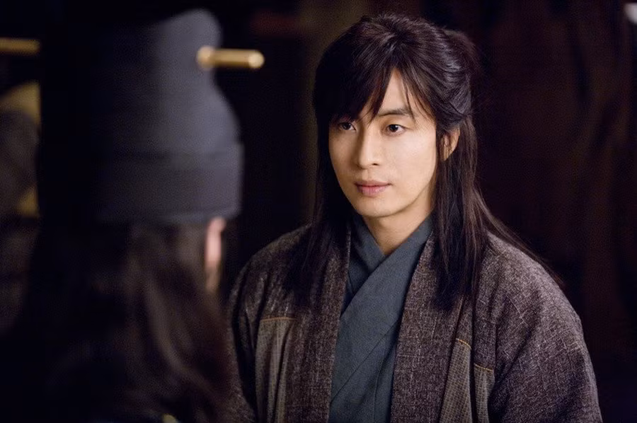 Những ngôi sao Hàn Quốc thu nhập khủng từ nghề tay trái ảnh 6