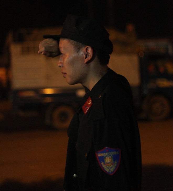 Tổ 141 trắng đêm chống đua xe sau chiến thắng của U19 VN