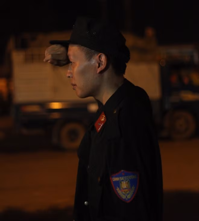 Tổ 141 trắng đêm chống đua xe sau chiến thắng của U19 VN