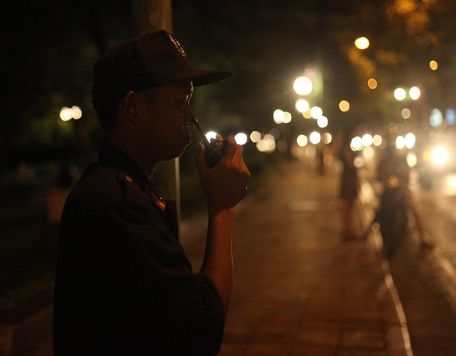 Tổ 141 trắng đêm chống đua xe sau chiến thắng của U19 VN