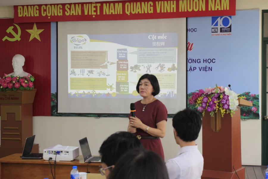 Bà Chen Ching Fang giới thiệu về bộ đồ chơi Gigo