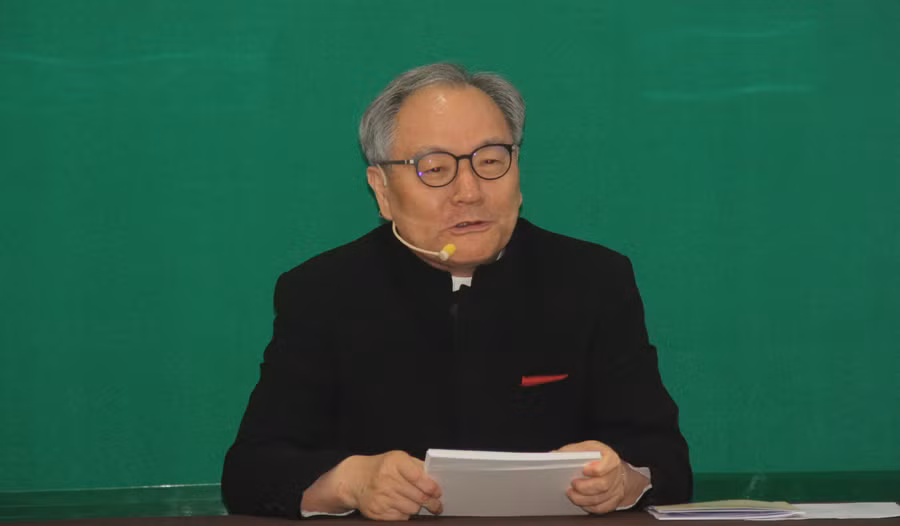 Giáo sư Kim Sung Kyun - tác giả Chương trình giáo dục đem lại niềm vui và hiểu biết âm nhạc cho hàng trăm nghìn trẻ em Hàn Quốc trong hơn 30 năm qua.