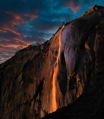 VNE-The-Horsetail-Firefall-of-8984-2796-