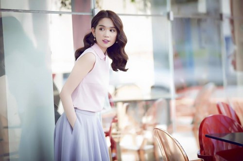 Soi thoi trang dao pho cua nu hoang noi y Ngoc Trinh-Hinh-9