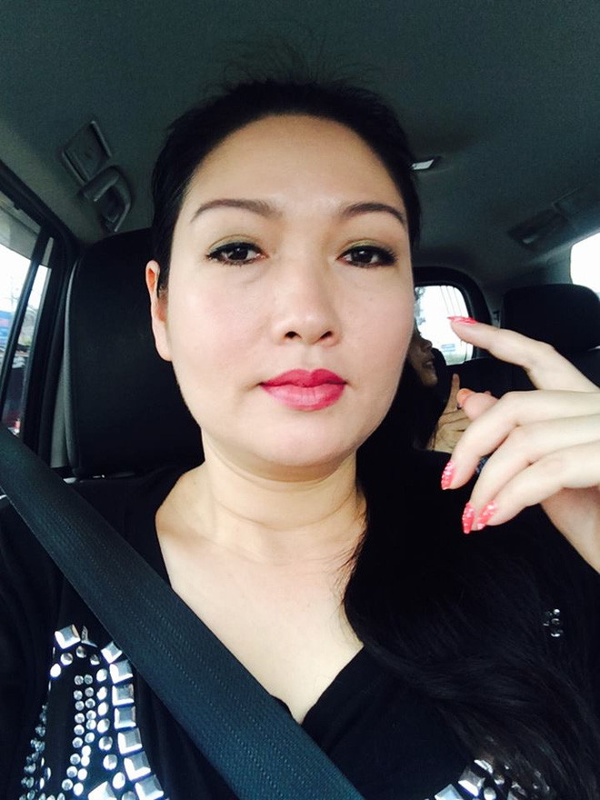 Bất ngờ với nhan sắc chị ruột Nhật Kim Anh sau dao kéo - Ảnh 8. Bất ngờ với nhan sắc chị ruột Nhật Kim Anh sau dao kéo - Ảnh 8.