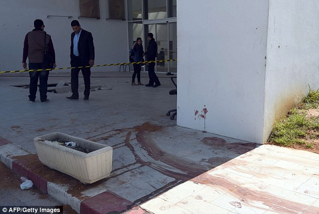 khủng bố, tấn công, đẫm máu, bảo tàng, Tunisia