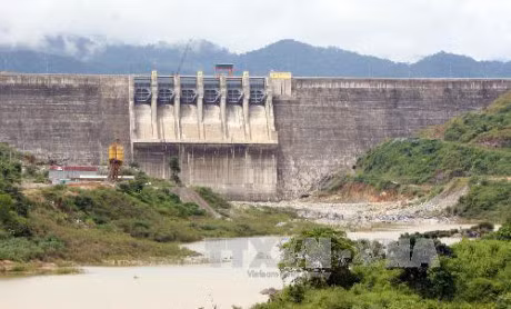 8 ho chua thuy dien cua EVN dang dieu tiet xa lu - Anh 1