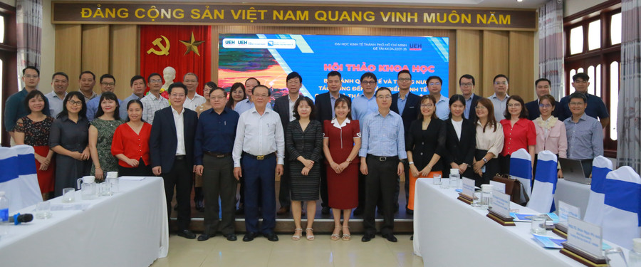 Đại biểu dự Hội thảo. Đại biểu dự Hội thảo.