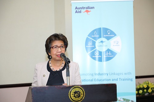 Bà Lou De Castro Myles - Chuyên gia tư vấn và giảng dạy quốc tế, Trường ĐH Công nghệ Queensland