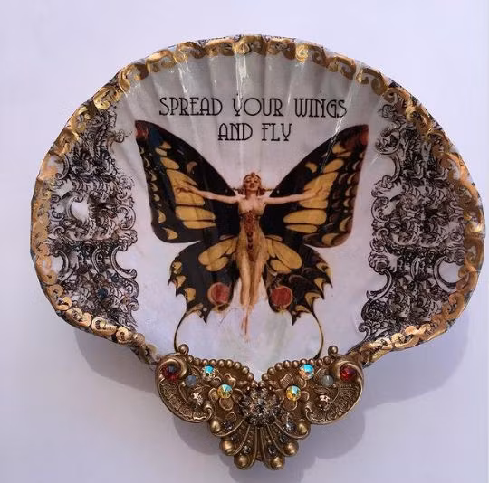 Hô biến những chiếc vỏ sò đơn giản thành món đồ trang sức đẹp đến ngỡ ngàng ảnh 3