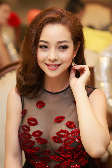 Jennifer Phạm: Hoa hậu hiếm hoi của Việt Nam mà nhan sắc chỉ có Jennifer Pham: Hoa hau hiem hoi cua Viet Nam ma nhan sac chi co