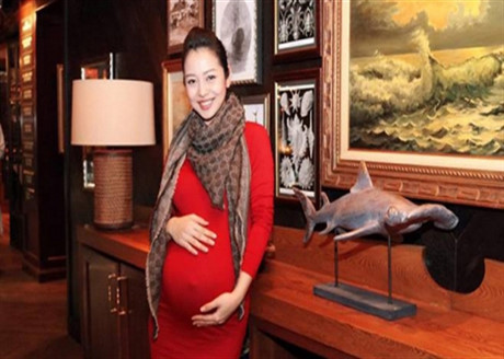 Jennifer Phạm: Hoa hậu hiếm hoi của Việt Nam mà nhan sắc chỉ có Jennifer Pham: Hoa hau hiem hoi cua Viet Nam ma nhan sac chi co
